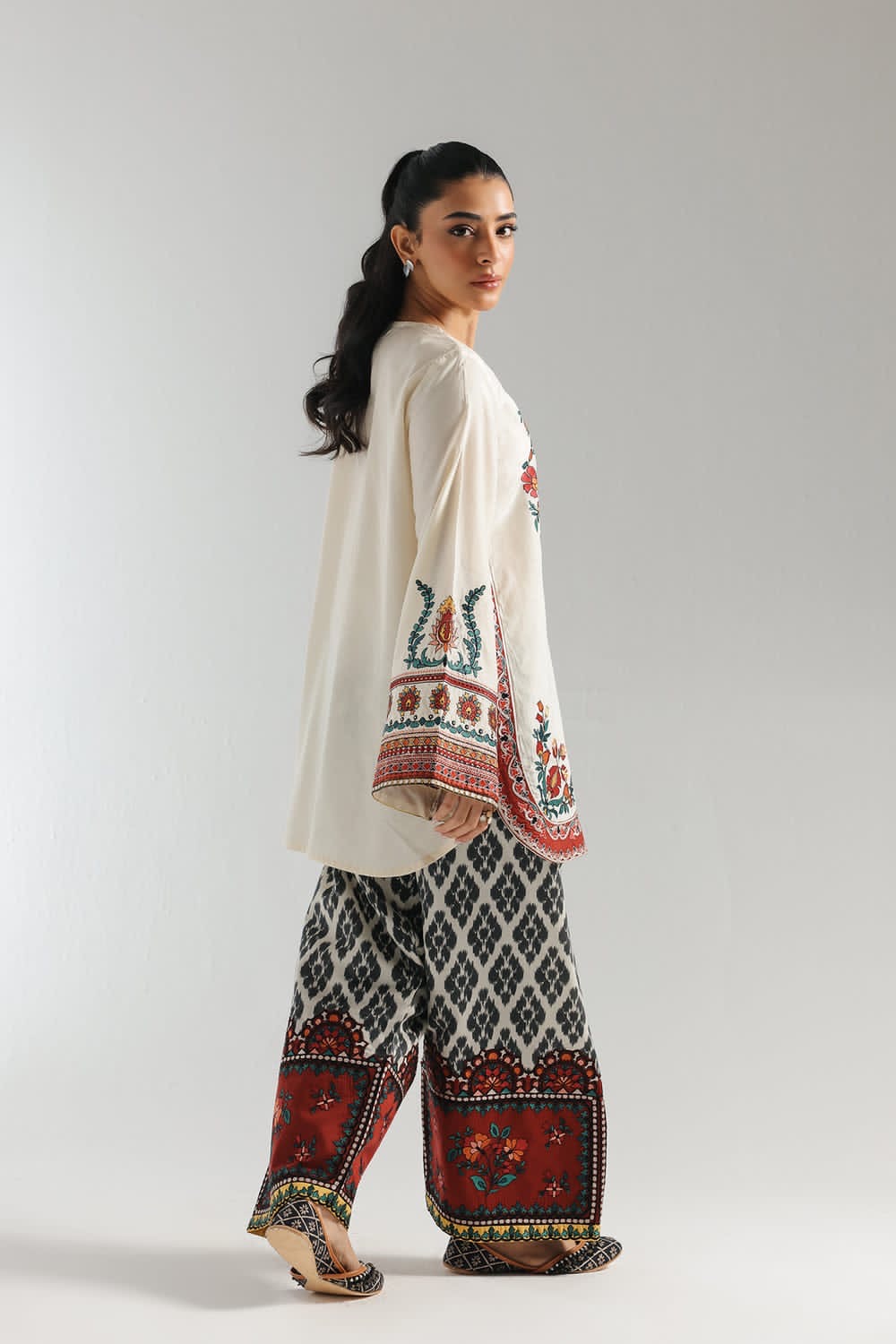 Zaitoon (Stitched 2 Pcs)