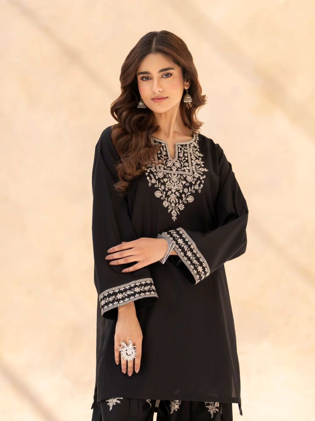 Aliyah (Stitched 2 Pcs)