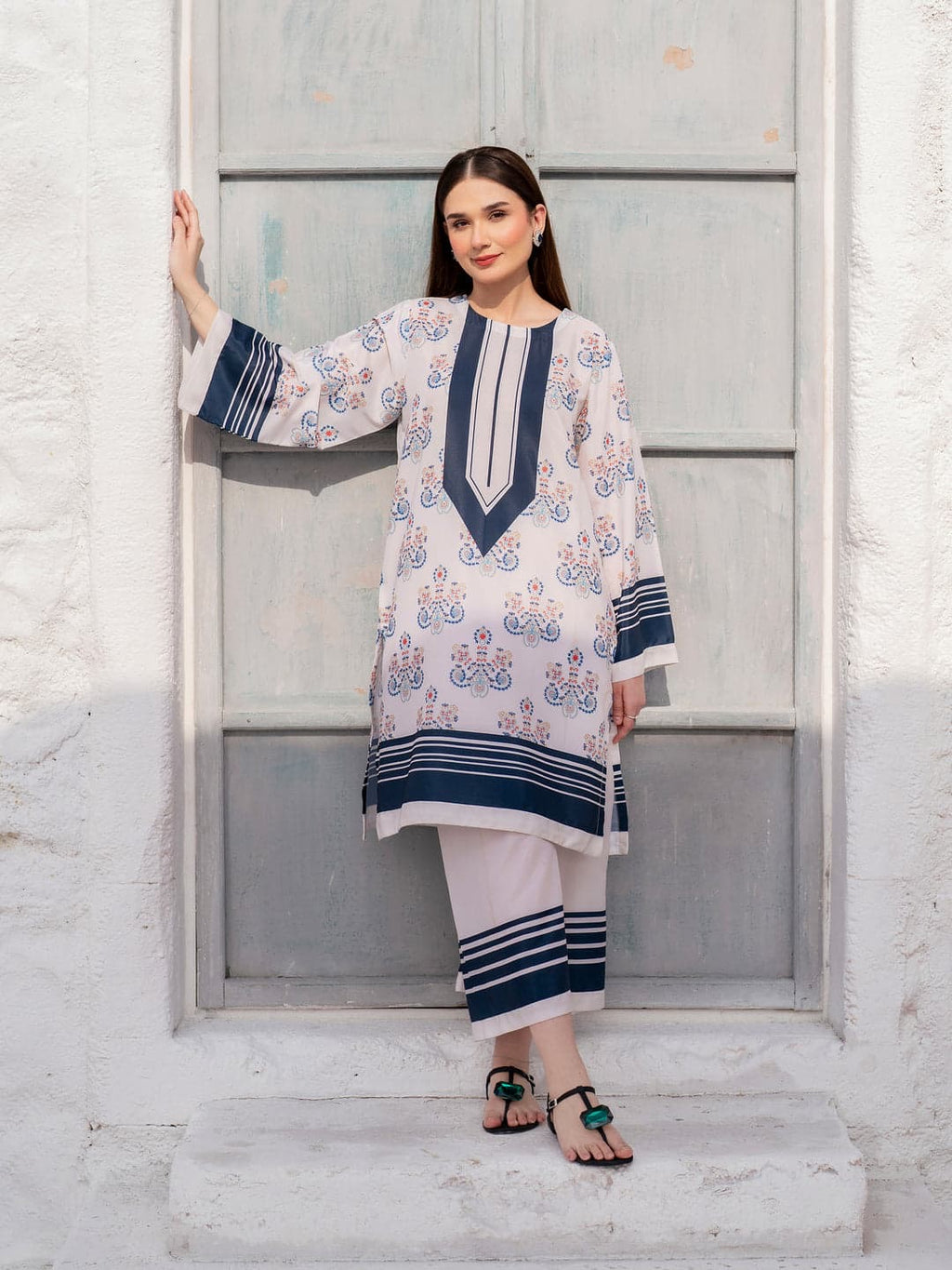 Aroosa (Stitched 2 Pcs)