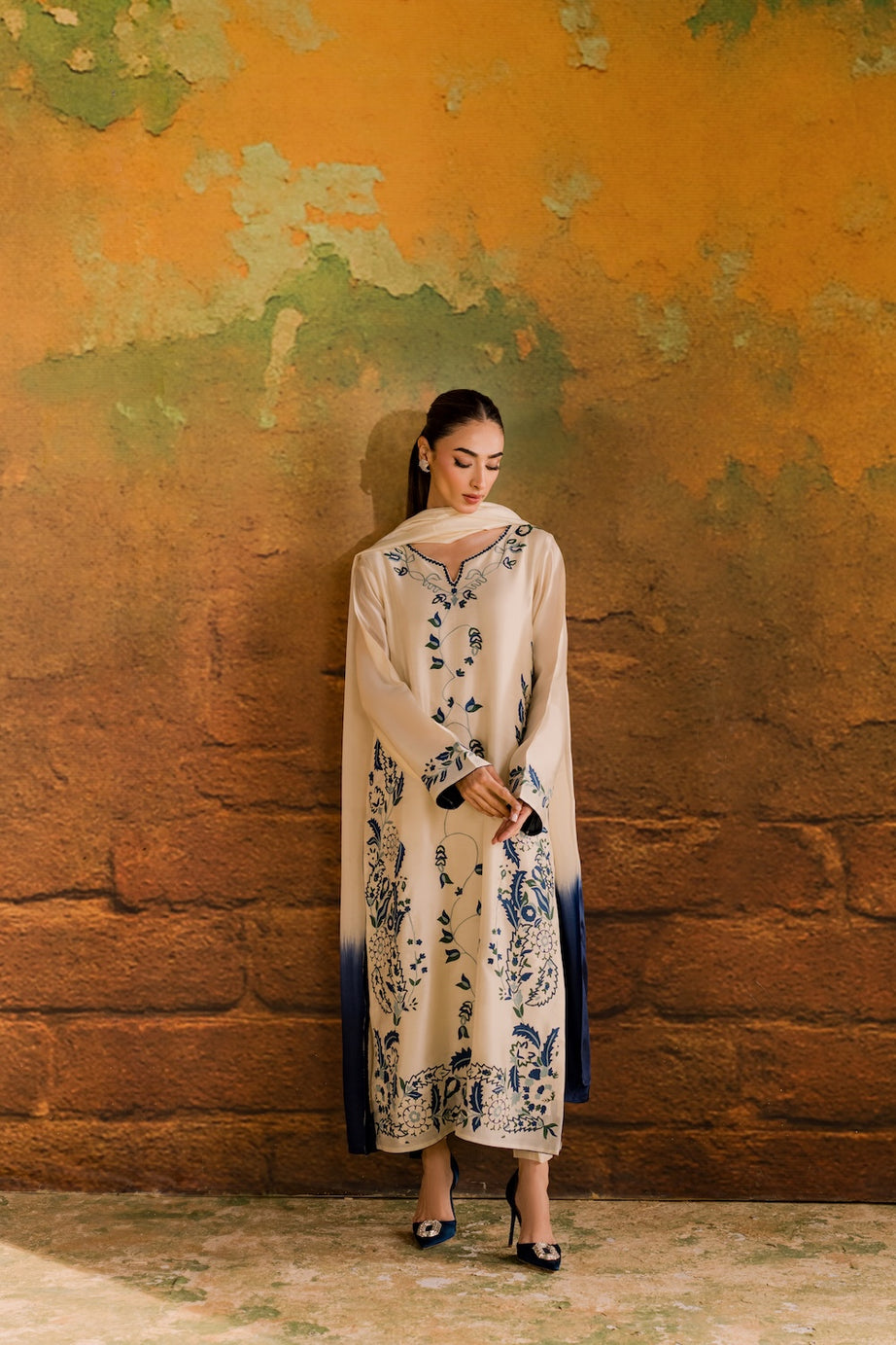 Aarina Embroided (Long Length 3 PCS)