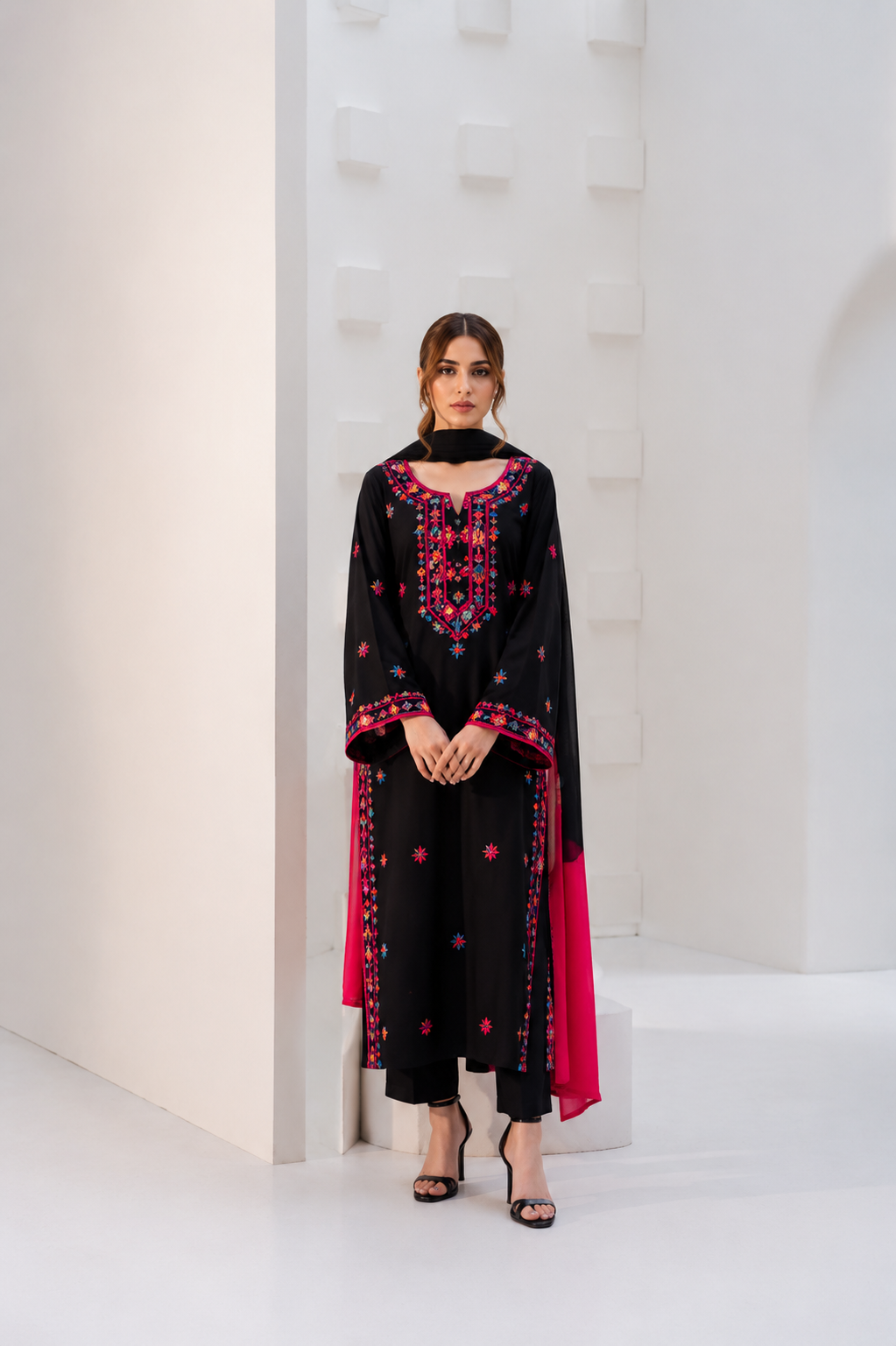 Nyra Long Length  (Stitche 3 PCS)